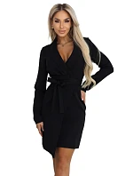 670-1 Elegantní tmavě modré šaty s páskem a asymetrickým spodním dílem - černé