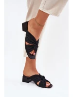 Dámské sandály na klínku Maciejka 06955-01 černé