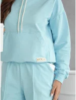 Světle modrý dámský teplákový komplet - mikna se stojáčkem a kalhoty (82162) Světle modrý dámský teplákový komplet - mikna se stojáčkem a kalhoty (82162)
