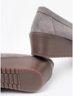 Moderní  polobotky šedo-stříbrné dámské na klínku