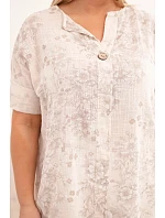 Dámská bavlněná halenka Plus Size s krátkým rukávem a ozdobným knoflíkem béžová Dámská bavlněná halenka Plus Size s krátkým rukávem a ozdobným knoflíkem béžová