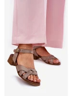 Kožené Sandály Na Jemném Podpatku Béžové Zazoo 40372