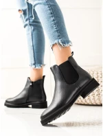 Módní kotníčkové boty dámské černé na plochém podpatku Módní kotníčkové boty dámské černé na plochém podpatku