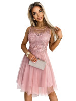 CATERINA - Velmi žensky působící dámské šaty v pudrově růžové barvě s plastickou výšivkou a jemným tylem 522-1