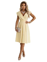 348-13 SCARLETT rozšířené midi šaty s obálkovým výstřihem a páskem - máslově žluté