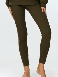 Dkaren Oseye-Le barva:khaki