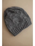 Dámská zimní čepice s vlnou a strukturovaným vzorem K432 grafitová