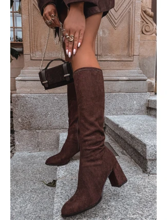 Dámské kozačky na podpatku z eko semiše čokoládové Yelisse