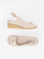 Krásné dámské  sandály hnědé na klínku