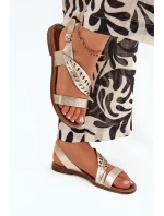Dámské kožené sandály na plochém podpatku Zazoo 3688 zlaté