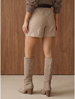 Elegantní dámské šortky s páskem, béžové, FashionStreet SY0595