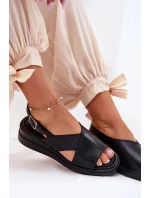 Dámské lakované sandály na klínku z eko kůže - černé Quilara