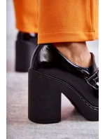 Lakované boty na masivním sloupku  Černé Jaime