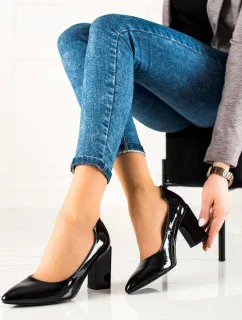 Originální černé  lodičky dámské na širokém podpatku