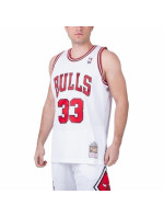 Mitchell & Ness Chicago Bulls NBA Home Swingman Jersey Bulls 97-98 Scottie Pippen M SMJYAC18054-CBUWHIT97SPI Pánské oblečení