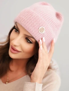 Dámská zimní čepice chlupatá s ozdobným knoflíkem pudrově růžová