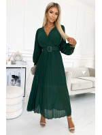 Plisované šaty s páskem a výstřihem Numoco KLARA - zelené
