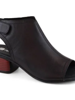 Kožené pohodlné sandály Remonte W RKR654