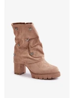 Zdobené Kotníkové Boty S Ohnutým Svrškem Na Podpatku Béžové Esadora