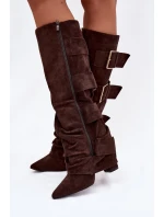 Dámské kozačky na sloupku a zlatými přezkami – čokoládové Isavelle