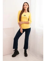 Dámská pruhovaná blůza s 3/4 rukávy a ozdobnou nášivkou žlutá