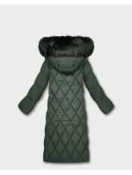 Dlouhá dámská zimní bunda v lahvově zelené barvě s kapucí (7688BIG)
