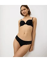 Triumph - LOVELY MICRO: Tai kalhotky z měkkého mikrovlákna s květinovou krajkou Triumph