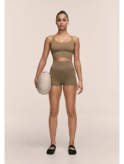 Dámské tréninkové legíny CASALL Shiny Seamless Rib Hotpants, zelená barva