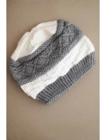 Dámská zimní pletená čepice s dekorativním vzorem K446 bílá + šedá