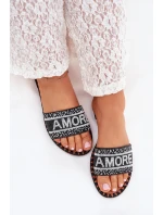 Dámské Pantofle Na Plochém Podpatku Se Zdobením Amore Černé Avelina Dámské Pantofle Na Plochém Podpatku Se Zdobením Amore Černé Avelina