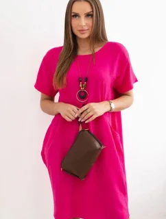 Šaty s kapsami a přívěskem fuchsie