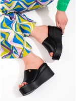 Exkluzívní černé dámské  nazouváky na klínku