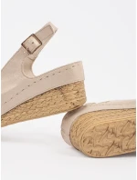 Exkluzívní  sandály hnědé dámské na klínku