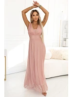 637-7 Dlouhé maxi šaty s brokátovým akcentem a hlubokým výstřihem - pudrově růžové
