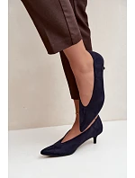 Kožené lodičky s kitten heel v tmavě modré Nuretta Kožené lodičky s kitten heel v tmavě modré Nuretta