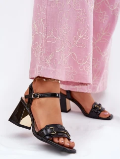 Kožené Lakované Dámské Sandály Na Podpatku Černé Mevonelle