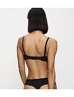 AMOURETTE CHARM - Plunge bralette z krajky, bez kostic Triumph AMOURETTE CHARM - Plunge bralette z krajky, bez kostic Triumph