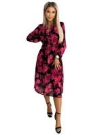 449-2 CARLA Plisované midi šaty s knoflíky a dlouhými rukávy - ČERNÁ S ČERVENÝMI RŮŽEMI 449-2 CARLA Plisované midi šaty s knoflíky a dlouhými rukávy - ČERNÁ S ČERVENÝMI RŮŽEMI