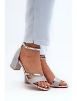 Dámské sandály na nízkém podpatku stříbrné Ploemis