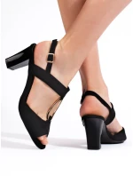 Praktické sandály černé dámské na širokém podpatku Praktické sandály černé dámské na širokém podpatku