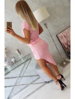 Světle růžové asymetrické šaty