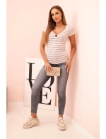 Dámská bavlněná žebrovaná pruhovaná halenka s výstřihem a ozdobným kroužkem tmavě růžová