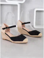 Dámské lodičky na klínku OM247B - Small Swan Dámské lodičky na klínku OM247B - Small Swan