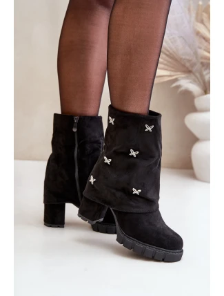 Zdobené boty s ohrnutým svrškem na podpatku černé Esadora