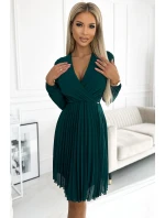 313-14 ISABELLE Plisované šifonové šaty s výstřihem - ZELENÉ