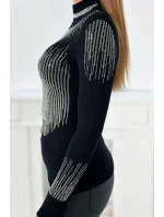 Pletená halenka s rolákem a motivem kubické zirkonie černá Pletená halenka s rolákem a motivem kubické zirkonie černá