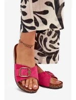 Dámské pantofle s přezkou na korkové platformě – fuchsiová Zavira