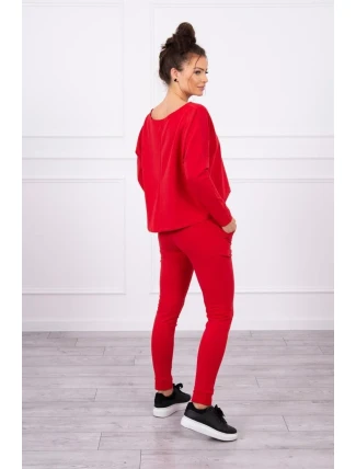 Souprava s oversize halenkou červené barvy Souprava s oversize halenkou červené barvy