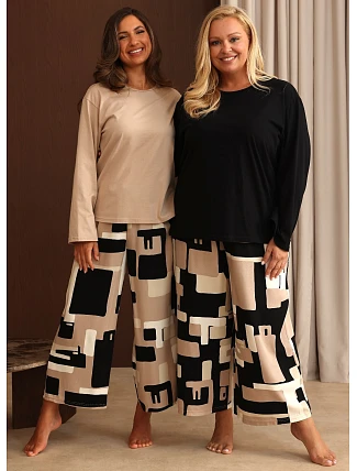 Pyžamo Regina 4021 dlouhé rukávy, velikosti M–2XL, Z26 Pyžamo Regina 4021 dlouhé rukávy, velikosti M–2XL, Z26