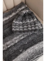 Dámská zimní souprava s mohairovou čepicí a šálou s nadýchanou strukturou K500 grafitová